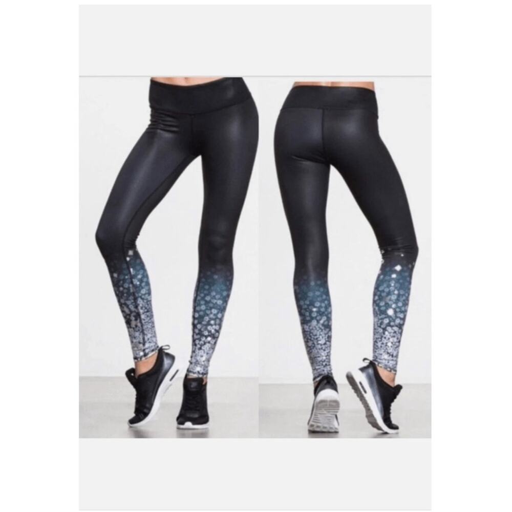 Alo Yoga Airbrush Black Brilliance Floral Leggings Sz Sm Sheen Athletic Whimsy